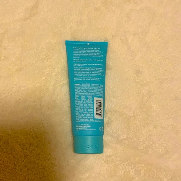TULA The Cult Classic Purifying Face Cleanser - Picture 5 of 5